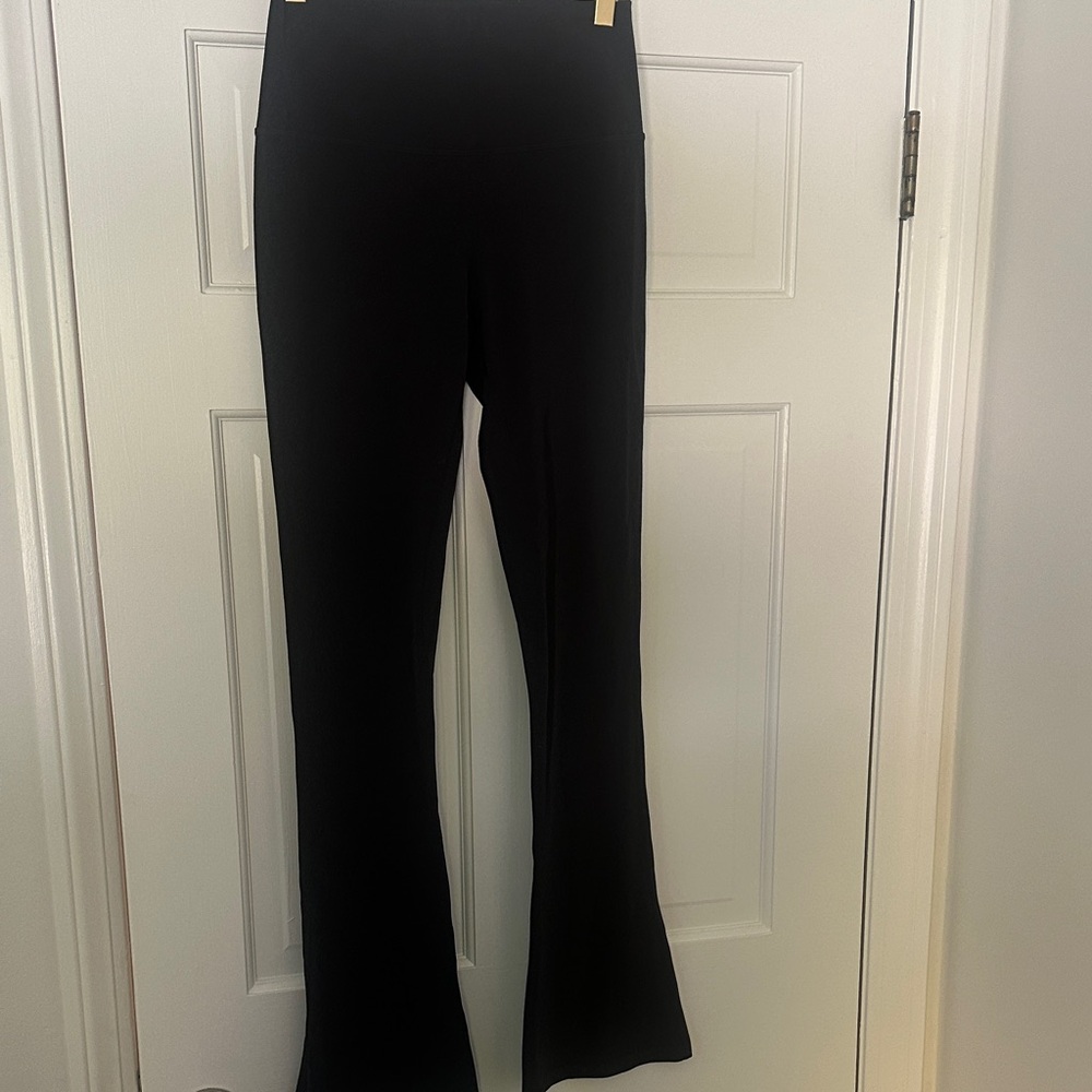 Lululemon align high rise Black Women's mini Flared pant